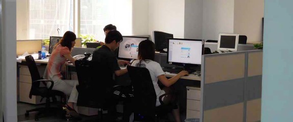 人工智能驅(qū)動(dòng)未來 知識(shí)競(jìng)賽軟件的基礎(chǔ)軟件開發(fā)探索